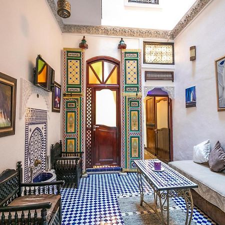 Отель Riad Skilffo Фес Экстерьер фото