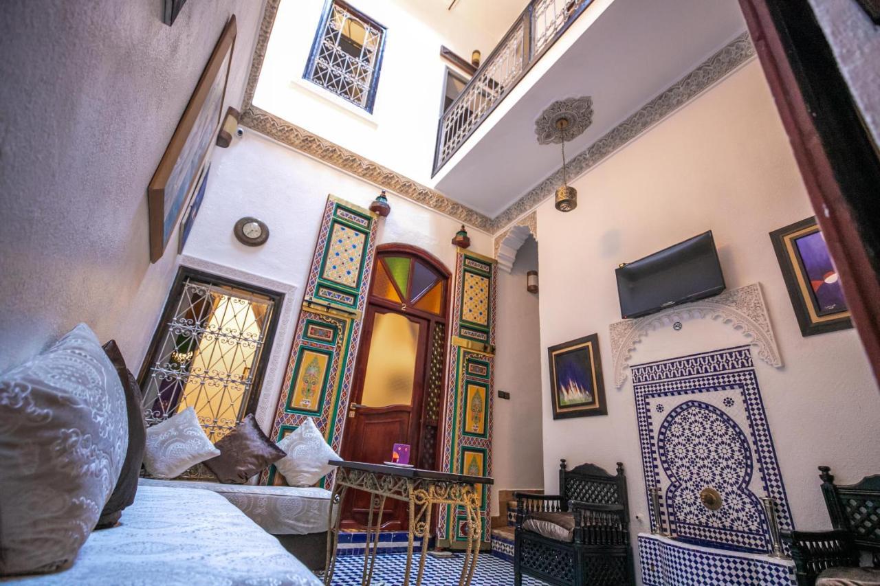 Отель Riad Skilffo Фес Экстерьер фото