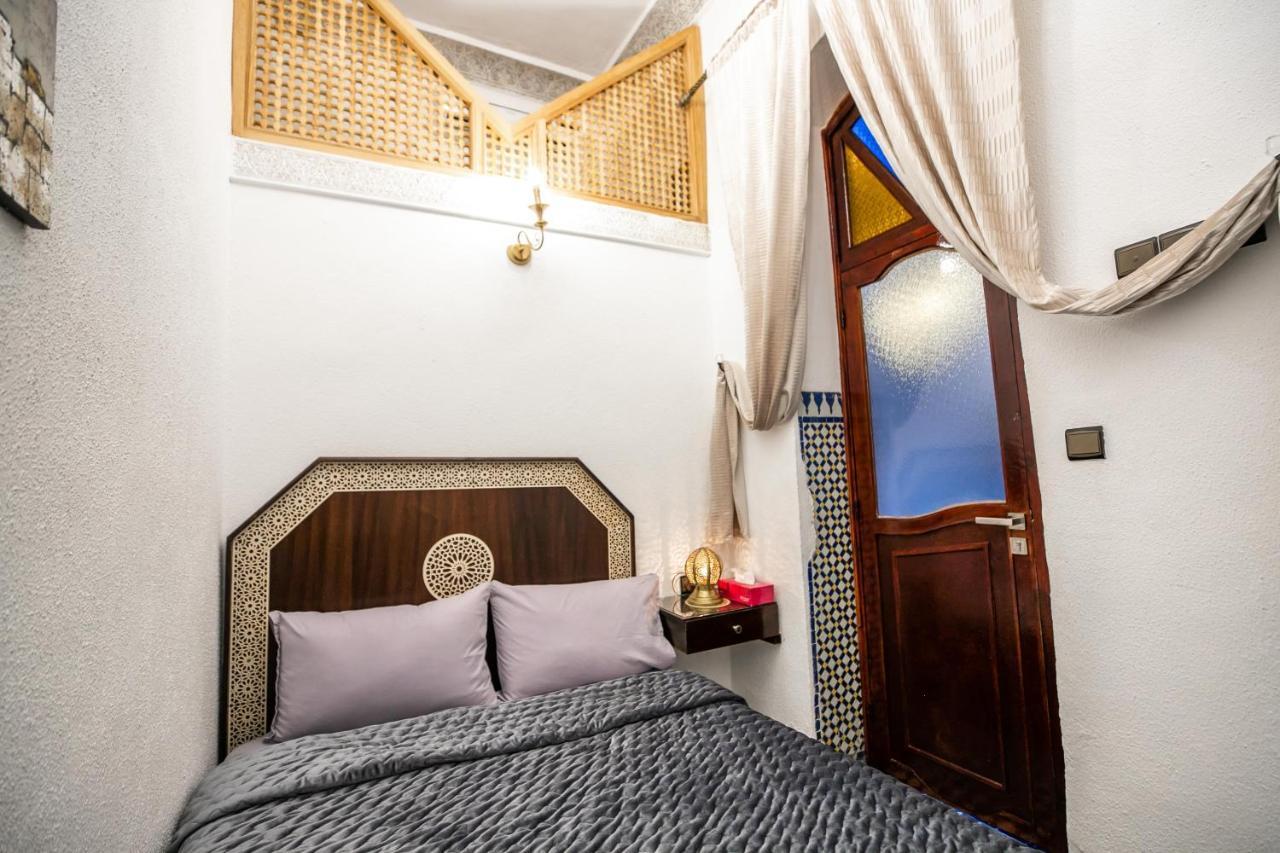 Отель Riad Skilffo Фес Экстерьер фото