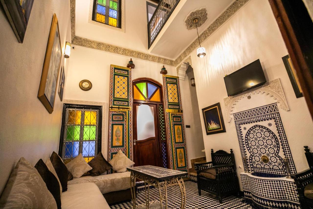 Отель Riad Skilffo Фес Экстерьер фото