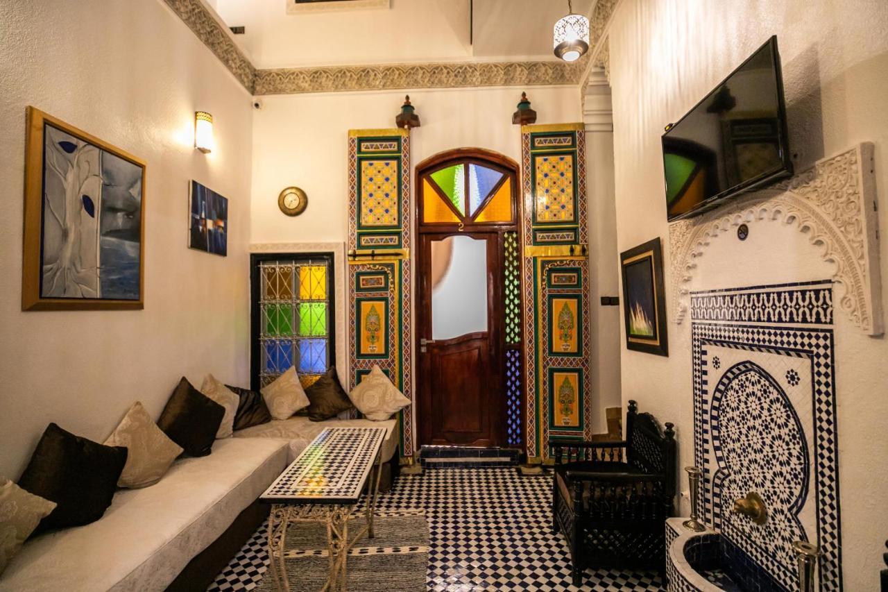 Отель Riad Skilffo Фес Экстерьер фото